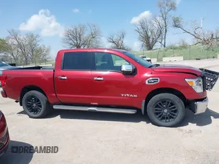 2017 Nissan Titan Platinum Reserve с VIN 1N6AA1E57HN522051, выставлен на аукционе IAAI как лот 42128392 с пробегом 101 378 миль миль и . История ставок и продаж доступна на DreamBid. Изображение 14.