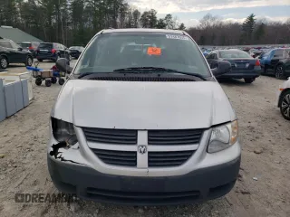 2005 Dodge Caravan SE with VIN 1D4GP25R85B127655, listed as a Copart auction lot 51487055 with 215,757 mi miles and Clean Title. Bid and sale history available at carsss.com. Image 5.