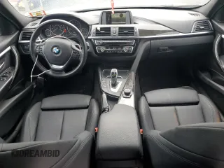 2018 BMW 3 Series 330i with VIN WBA8B9G50JNU98561, listed as a Copart auction lot 61293325 with 106,656 mi miles and Clean title. Bid and sale history available at DreamBid. Image 8.