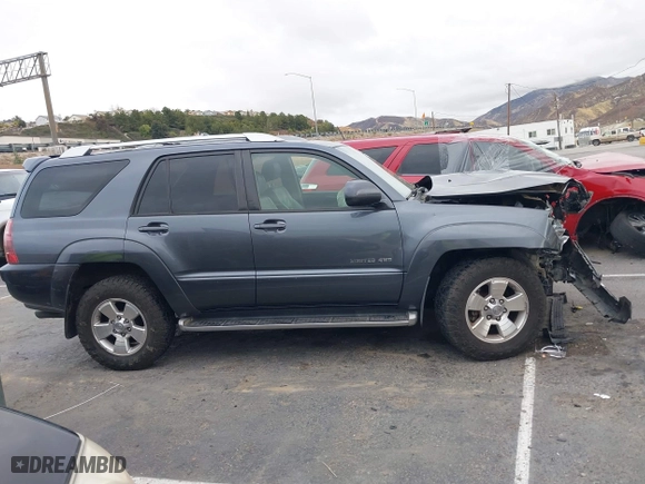 2004 Toyota 4Runner Limited with VIN JTEBU17R648015788, listed as a IAAI auction lot 41555422 with 157,961 mi miles. Bid and sale history available at carsss.com. Image 13.