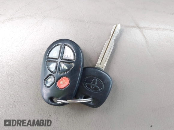 2007 Toyota Sienna XLE with VIN 5TDZK22C67S073269, listed as a IAAI auction lot 41979071 with 311,994 mi miles and . Bid and sale history available at DreamBid. Image 11.