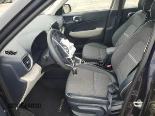 2020 Hyundai Venue SEL z VIN KMHRC8A38LU052846, wystawiony jako Copart lot #56524235 z przebiegiem 36 478 mil mil oraz Szkoda całkowita • Salvage title. Historia ofert i sprzedaży dostępna na DreamBid. Obrazek 7.