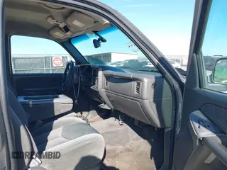 2004 Chevrolet Avalanche Z66 with VIN 3GNEC12T74G264660, listed as a IAAI auction lot 41793333 with 261,440 mi miles and . Bid and sale history available at DreamBid. Image 5.