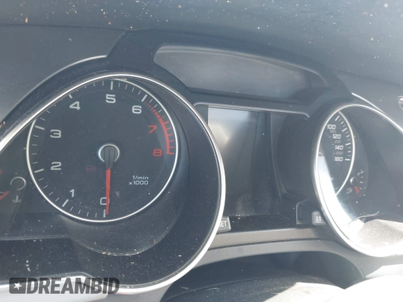 2013 Audi A5 Premium Plus z VIN WAULFAFR4DA000796, wystawiony jako IAAI lot #41970171 z przebiegiem Nie podano mil oraz . Historia ofert i sprzedaży dostępna na DreamBid. Obrazek 16.