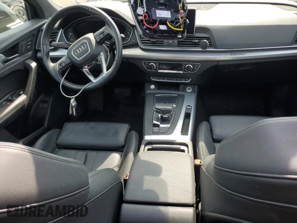 2020 Audi Q5 Premium with VIN WA1G2AFYXL2054002, listed as a Copart auction lot 68996494 with 44,510 mi miles and Non Repairable. Bid and sale history available at carsss.com. Image 8.