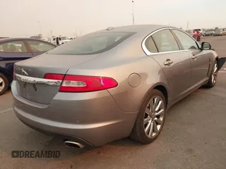 2010 Jaguar XF Premium Luxury with VIN SAJWA0GB6ALR78860, listed as a IAAI auction lot 41283135 with 89,745 mi miles. Bid and sale history available at carsss.com. Image 4.