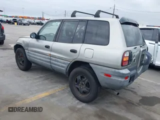 1999 Toyota RAV4 with VIN JT3GP10V8X7050999, listed as a IAAI auction lot 42187334 with 222,562 mi miles and . Bid and sale history available at DreamBid. Image 3.
