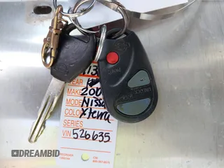 2001 Nissan Xterra XE z VIN 5N1ED28T61C526634, wystawiony jako IAAI lot #41764950 z przebiegiem 243 574 mil mil oraz . Historia ofert i sprzedaży dostępna na DreamBid. Obrazek 11.