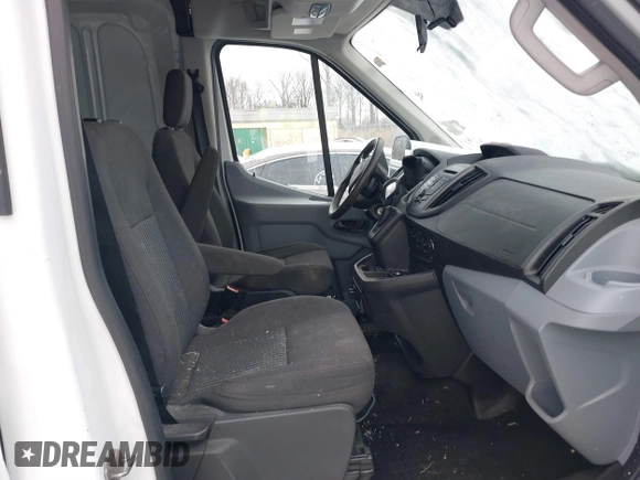 2015 Ford Transit с VIN 1FTBW2CM0FKA39962, выставлен на аукционе IAAI как лот 41370832 с пробегом 110 543 миль миль и . История ставок и продаж доступна на DreamBid. Изображение 5.