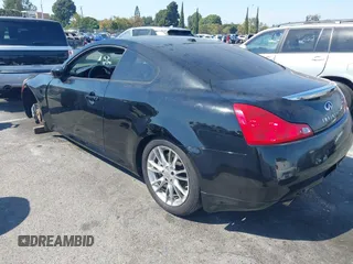 2008 Infiniti G37 Coupe Journey with VIN JNKCV64EX8M128384, listed as a IAAI auction lot 40498698 with Not Provided miles. Bid and sale history available at carsss.com. Image 3.