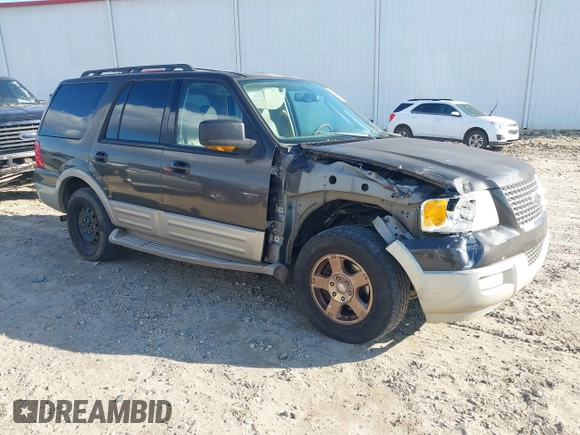 2006 Ford Expedition Eddie Bauer with VIN 1FMFU17516LA09167, listed as a IAAI auction lot 41217226 with 199,761 mi miles. Bid and sale history available at carsss.com. Image 1.