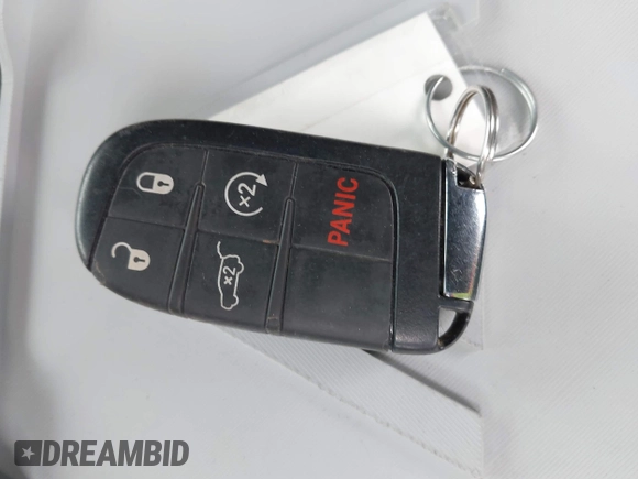2022 Jeep Compass Latitude with VIN 3C4NJDBB1NT110087, listed as a IAAI auction lot 42033883 with 22,291 mi miles and . Bid and sale history available at DreamBid. Image 11.