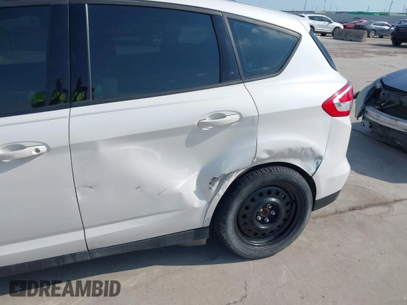 2017 Ford C-Max SE z VIN 1FADP5AU4HL117995, wystawiony jako IAAI lot #42033276 z przebiegiem 105 947 mil mil oraz . Historia ofert i sprzedaży dostępna na DreamBid. Obrazek 6.