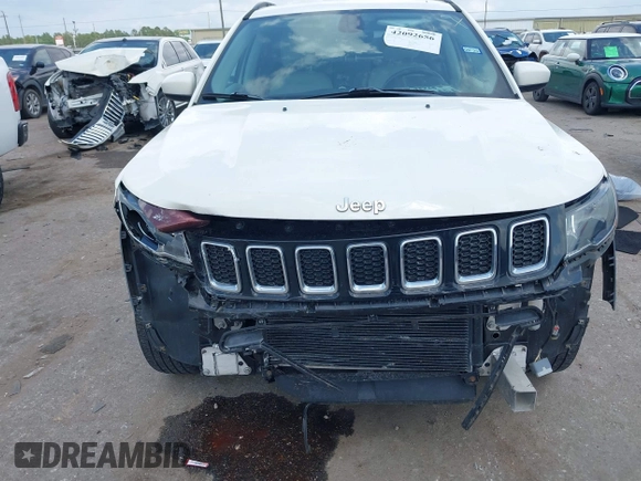 2018 Jeep Compass Altitude with VIN 3C4NJCBB7JT368604, listed as a IAAI auction lot 42092656 with 25,653 mi miles and . Bid and sale history available at DreamBid. Image 13.