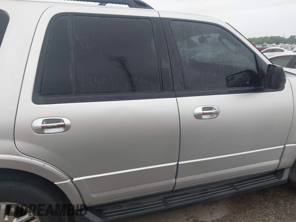 2014 Ford Expedition XLT with VIN 1FMJU1H58EEF65794, listed as a IAAI auction lot 42421781 with 151,867 mi miles and . Bid and sale history available at DreamBid. Image 13.