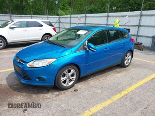 2014 Ford Focus SE с VIN 1FADP3K27EL459969, выставлен на аукционе IAAI как лот 42412165 с пробегом 77 055 миль миль и . История ставок и продаж доступна на DreamBid. Изображение 2.