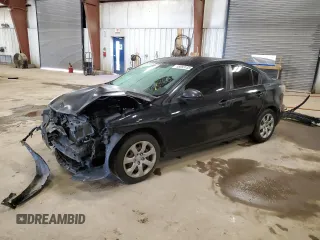 2012 Mazda 3 i Sport z VIN JM1BL1UF0C1591871, wystawiony jako Copart lot #58053155 z przebiegiem 141 647 mil mil oraz Czysty tytuł • Clean title. Historia ofert i sprzedaży dostępna na DreamBid. Obrazek 1.