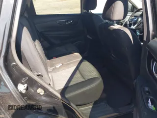 2017 Nissan Rogue S z VIN KNMAT2MT2HP535717, wystawiony jako IAAI lot #41992000 z przebiegiem 148 351 mil mil oraz . Historia ofert i sprzedaży dostępna na DreamBid. Obrazek 8.