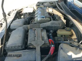 1998 Saturn SL with VIN 1G8ZG5283WZ233209, listed as a IAAI auction lot 40997373 with 240,385 mi miles and . Bid and sale history available at DreamBid. Image 13.