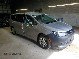 2017 Chrysler Pacifica Touring with VIN 2C4RC1DG7HR620969, listed as a Copart auction lot 53230055 with 185,754 mi miles and Salvage Title. Bid and sale history available at DreamBid. Image 4.