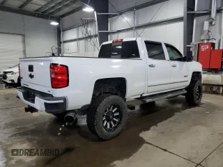 2017 Chevrolet Silverado 3500HD LTZ with VIN 1GC4K0EY8HF108983, listed as a Copart auction lot 45818555 with 121,390 mi miles and Salvage Title. Bid and sale history available at carsss.com. Image 3.