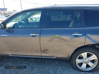 2010 Toyota Highlander Limited with VIN 5TDDK3EH4AS019886, listed as a IAAI auction lot 41846122 with 223,381 mi miles and . Bid and sale history available at DreamBid. Image 14.