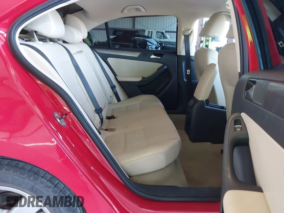 2013 Volkswagen Jetta TDI w/Premium with VIN 3VW3L7AJ2DM246343, listed as a IAAI auction lot 42157433 with 140,955 mi miles and . Bid and sale history available at DreamBid. Image 8.