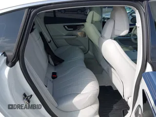 2024 Mercedes-Benz EQE 350+ z VIN W1KEG2BB4RF061041, wystawiony jako IAAI lot #41745876 z przebiegiem 7905 mil mil oraz . Historia ofert i sprzedaży dostępna na DreamBid. Obrazek 8.