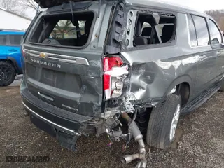 2023 Chevrolet Suburban Premier with VIN 1GNSKFKD6PR372798, listed as a IAAI auction lot 41845081 with 44,175 mi miles. Bid and sale history available at carsss.com. Image 6.