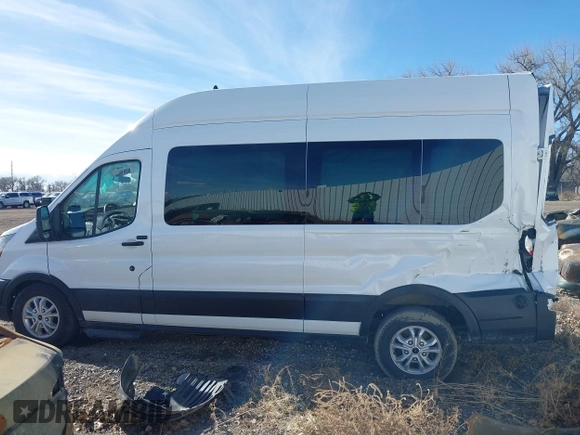 2024 Ford Transit Passenger XL with VIN 1FBAX2X85RKA46890, listed as a IAAI auction lot 41648977 with 20,637 mi miles and . Bid and sale history available at DreamBid. Image 14.