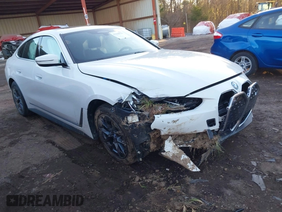 2023 BMW i4 eDrive40 z VIN WBY73AW07PFP43618, wystawiony jako IAAI lot #41366523 z przebiegiem Nie podano mil oraz . Historia ofert i sprzedaży dostępna na DreamBid. Obrazek 1.