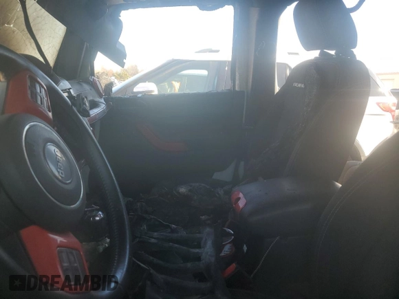 2016 Jeep Wrangler Unlimited Rubicon Hard Rock with VIN 1C4BJWFG2GL243895, listed as a Copart auction lot 84698754 with 0 mi miles and Non Repairable. Bid and sale history available at carsss.com. Image 7.