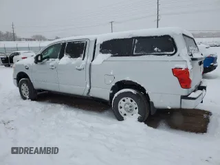 2017 Nissan Titan XD SV with VIN 1N6BA1F34HN525863, listed as a Copart auction lot 83799924 with 33,112 mi miles and Salvage Title. Bid and sale history available at carsss.com. Image 2.
