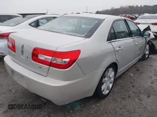 2007 Lincoln MKZ with VIN 3LNHM26T37R631061, listed as a IAAI auction lot 41592606 with 111,176 mi miles. Bid and sale history available at carsss.com. Image 4.