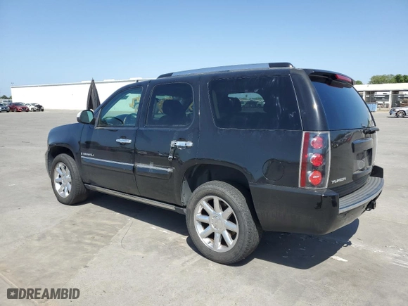 2007 GMC Yukon Denali with VIN 1GKFK638X7J306057, listed as a Copart auction lot 54440305 with 266,048 mi miles and Clean Title. Bid and sale history available at carsss.com. Image 2.