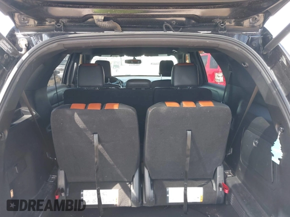 2019 Ford Explorer XLT z VIN 1FM5K7D82KGA39977, wystawiony jako IAAI lot #42190336 z przebiegiem 137 216 mil mil oraz . Historia ofert i sprzedaży dostępna na DreamBid. Obrazek 8.
