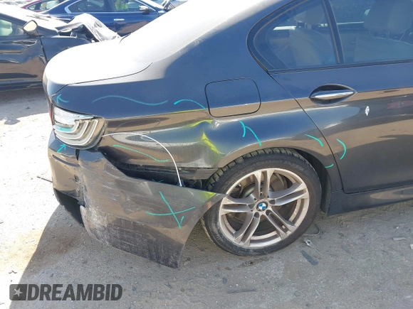 2014 BMW 5 Series 528i z VIN WBA5A5C59ED503028, wystawiony jako IAAI lot #42033479 z przebiegiem 93 335 mil mil oraz . Historia ofert i sprzedaży dostępna na DreamBid. Obrazek 6.