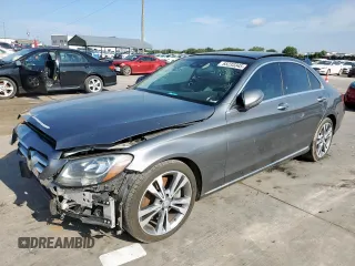 2017 Mercedes-Benz C 300 z VIN WDDWF4JB5HR253344, wystawiony jako Copart lot #65233345 z przebiegiem Nie podano mil oraz Czysty tytuł • Clean title. Historia ofert i sprzedaży dostępna na DreamBid. Obrazek 1.