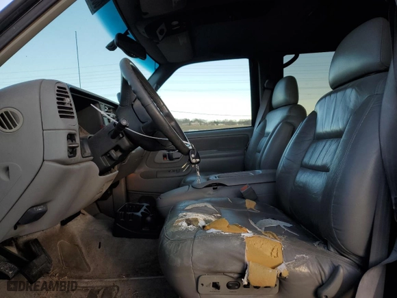 1999 Chevrolet Tahoe with VIN 1GNEC13R4XJ568244, listed as a Copart auction lot 85397504 with 111,327 mi miles and Clean Title. Bid and sale history available at carsss.com. Image 7.