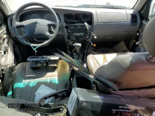 2001 Toyota 4Runner SR5 z VIN JT3GN86R610214954, wystawiony jako Copart lot #56042545 z przebiegiem 240 167 mil mil oraz Czysty tytuł • Clean title. Historia ofert i sprzedaży dostępna na DreamBid. Obrazek 8.