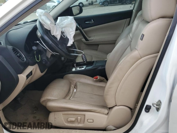 2014 Nissan Maxima SV z VIN 1N4AA5AP0EC439334, wystawiony jako Copart lot #54109875 z przebiegiem 131 592 mil mil oraz Szkoda całkowita • Salvage title. Historia ofert i sprzedaży dostępna na DreamBid. Obrazek 7.
