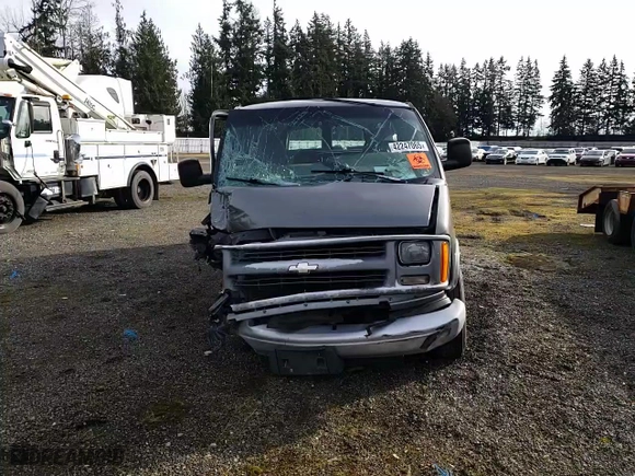 2000 Chevrolet Express Van with VIN 1GAGG29R0Y1198021, listed as a Copart auction lot 42247065 with 0 mi miles and Salvage Title. Bid and sale history available at carsss.com. Image 11.