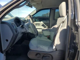 2007 Ford F-150 XL z VIN 1FTRF14V27KB48974, wystawiony jako Copart lot #46954675 z przebiegiem 165 212 mil mil oraz Szkoda całkowita • Salvage title. Historia ofert i sprzedaży dostępna na DreamBid. Obrazek 7.