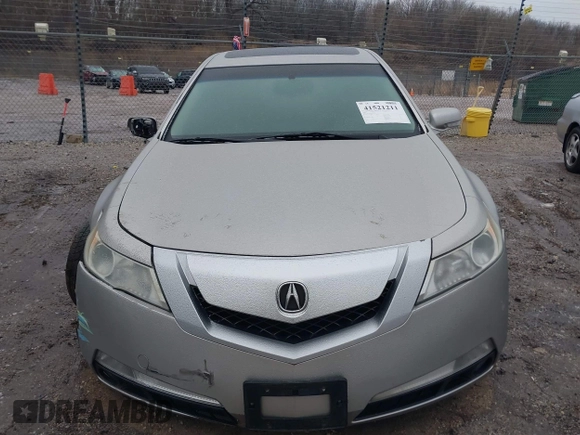 2009 Acura TL Tech with VIN 19UUA86569A020715, listed as a IAAI auction lot 41521211 with 179,977 mi miles. Bid and sale history available at carsss.com. Image 12.