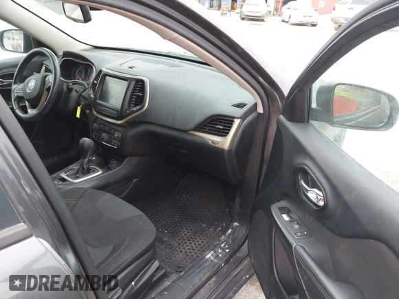 2016 Jeep Cherokee Latitude z VIN 1C4PJMCB9GW152673, wystawiony jako IAAI lot #41704412 z przebiegiem 140 559 mil mil oraz . Historia ofert i sprzedaży dostępna na DreamBid. Obrazek 5.