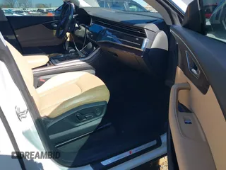 2019 Audi Q8 Prestige z VIN WA1FVAF12KD038238, wystawiony jako IAAI lot #41740092 z przebiegiem 55 699 mil mil oraz . Historia ofert i sprzedaży dostępna na DreamBid. Obrazek 5.