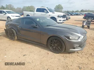 2015 Ford Mustang GT z VIN 1FA6P8CF2F5432983, wystawiony jako Copart lot #51905875 z przebiegiem 107 965 mil mil oraz Szkody całkowita. Historia ofert i sprzedaży dostępna na DreamBid. Obrazek 4.
