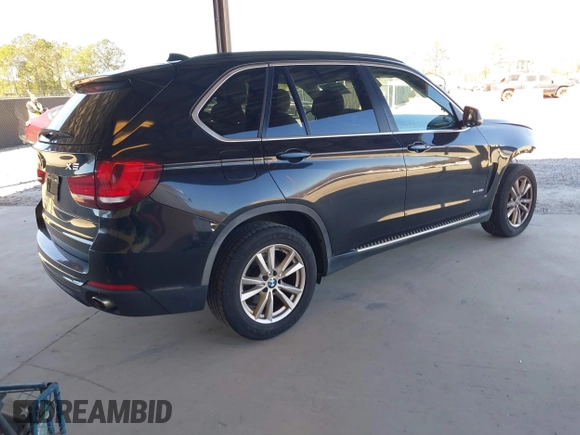 2014 BMW X5 sDrive35i z VIN 5UXKR2C52E0H33225, wystawiony jako IAAI lot #41698549 z przebiegiem 110 847 mil mil oraz . Historia ofert i sprzedaży dostępna na DreamBid. Obrazek 4.