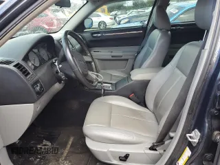 2007 Chrysler 300 Limited with VIN 2C3KK53G97H771740, listed as a Copart auction lot 79426564 with 132,823 mi miles and Salvage Title. Bid and sale history available at carsss.com. Image 7.