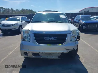 2014 GMC Yukon SLT with VIN 1GKS1CE04ER121301, listed as a IAAI auction lot 41825056 with 141,562 mi miles. Bid and sale history available at carsss.com. Image 13.